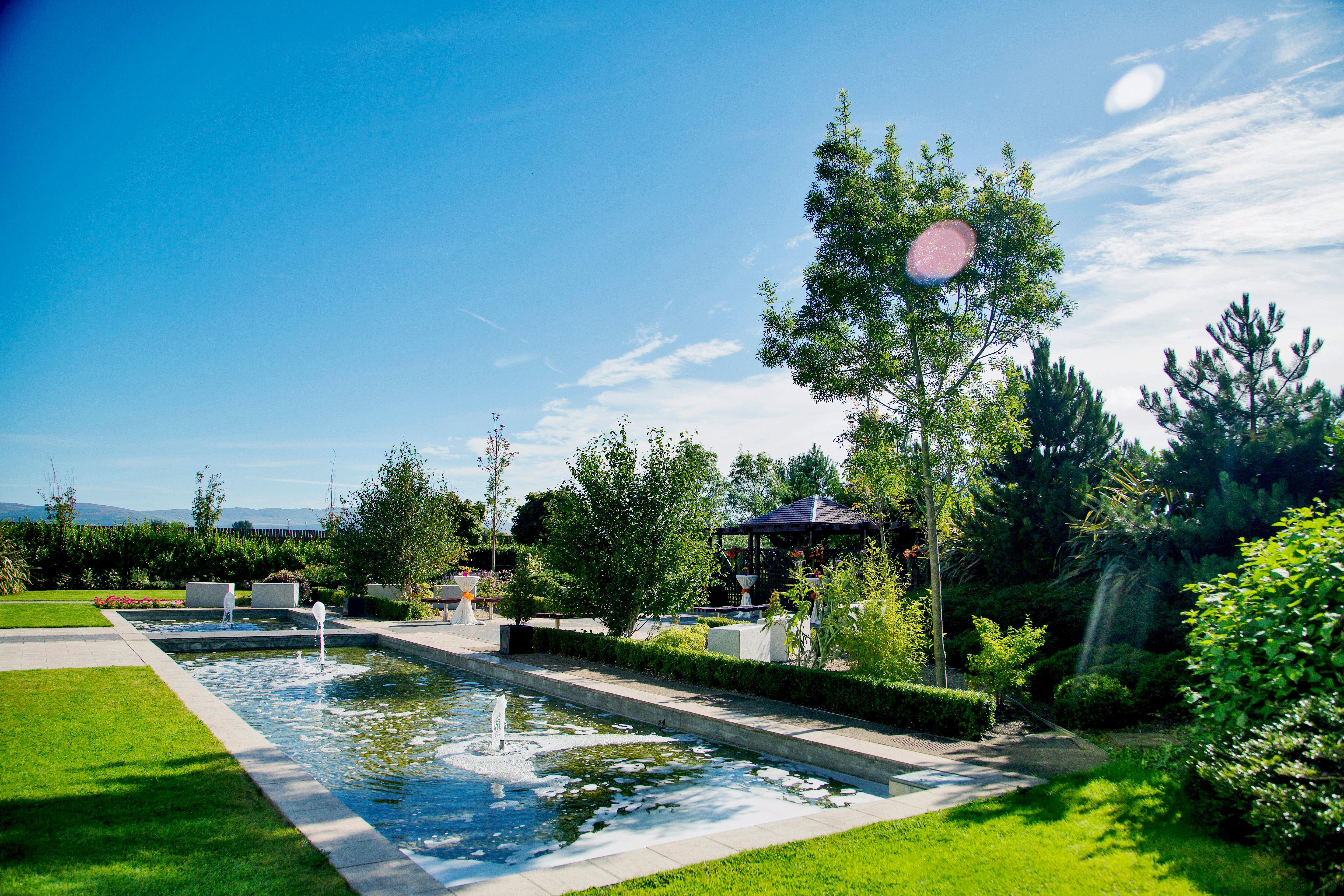 The Gateway Hotel Дъндолк Екстериор снимка