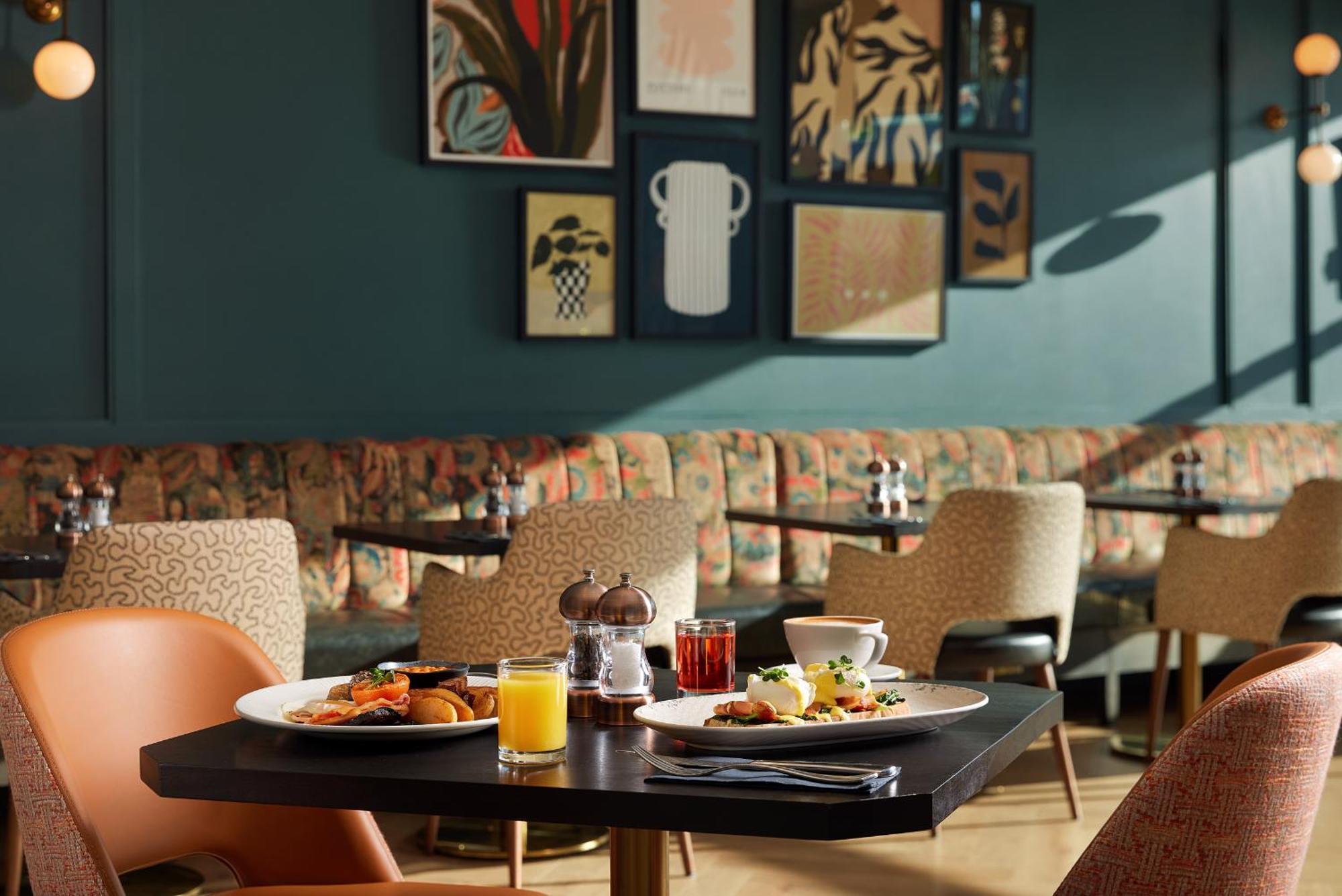 The Gateway Hotel Дъндолк Екстериор снимка